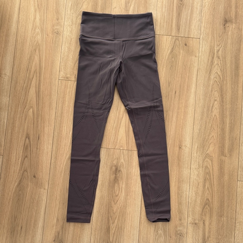 Athleta Women's purple Leggings. Elation laser cut tight XS TALL